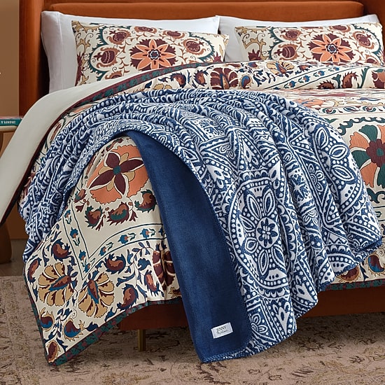 Jenny Martinez Sonora Medallion Reversible Coco Plush Throw