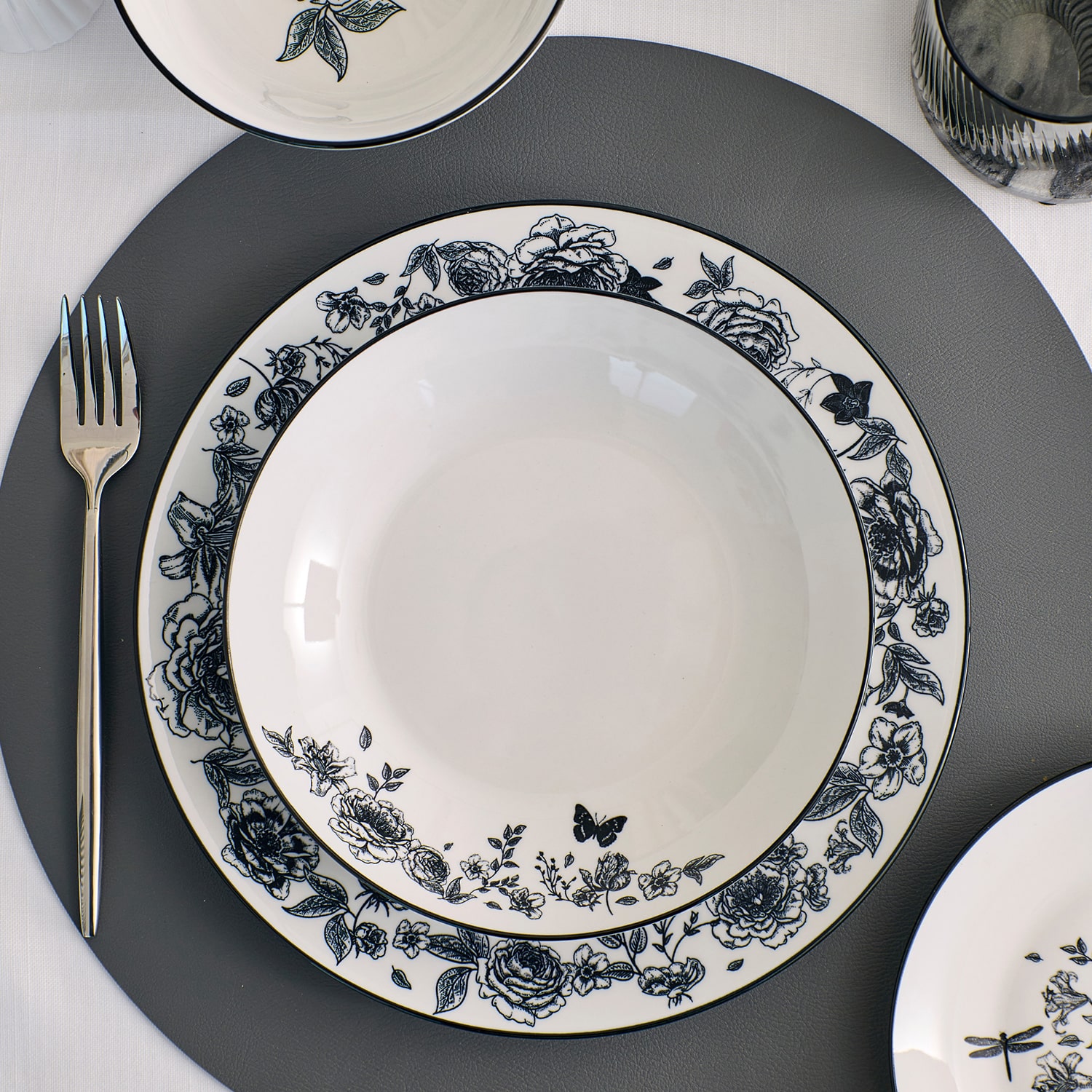 Stone + Lain Esme 16-pc. Porcelain Dinnerware Set