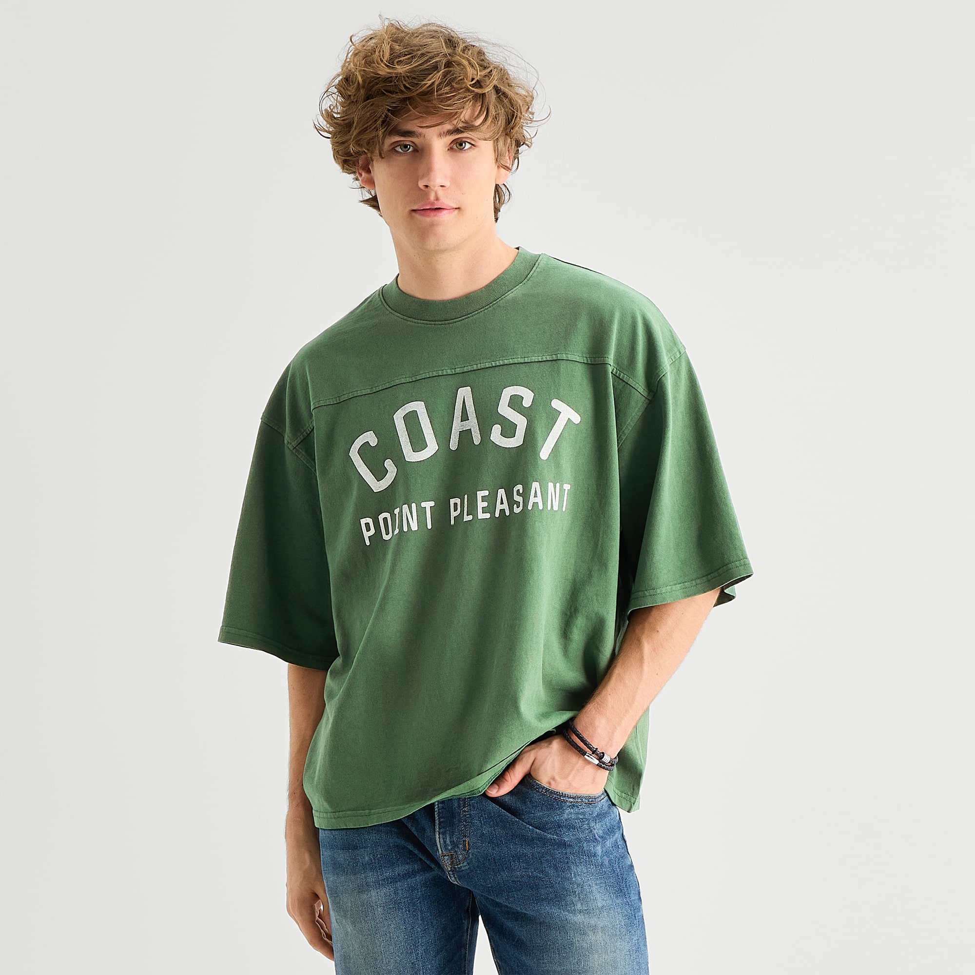 Arizona Mens Crew Neck Short Sleeve Boxy Fit Graphic T-Shirt