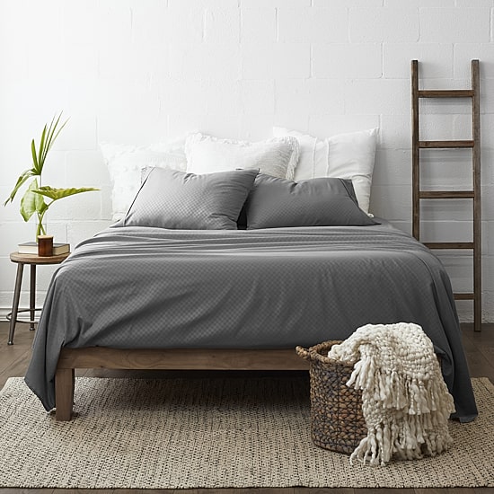 Casual Comfort™ Premium Ultra Soft Checkered Microfiber Wrinkle Free Sheet Set