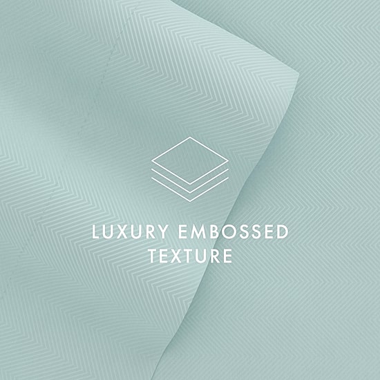 Casual Comfort™ Premium Ultra Soft Chevron Microfiber Wrinkle Free Sheet Set