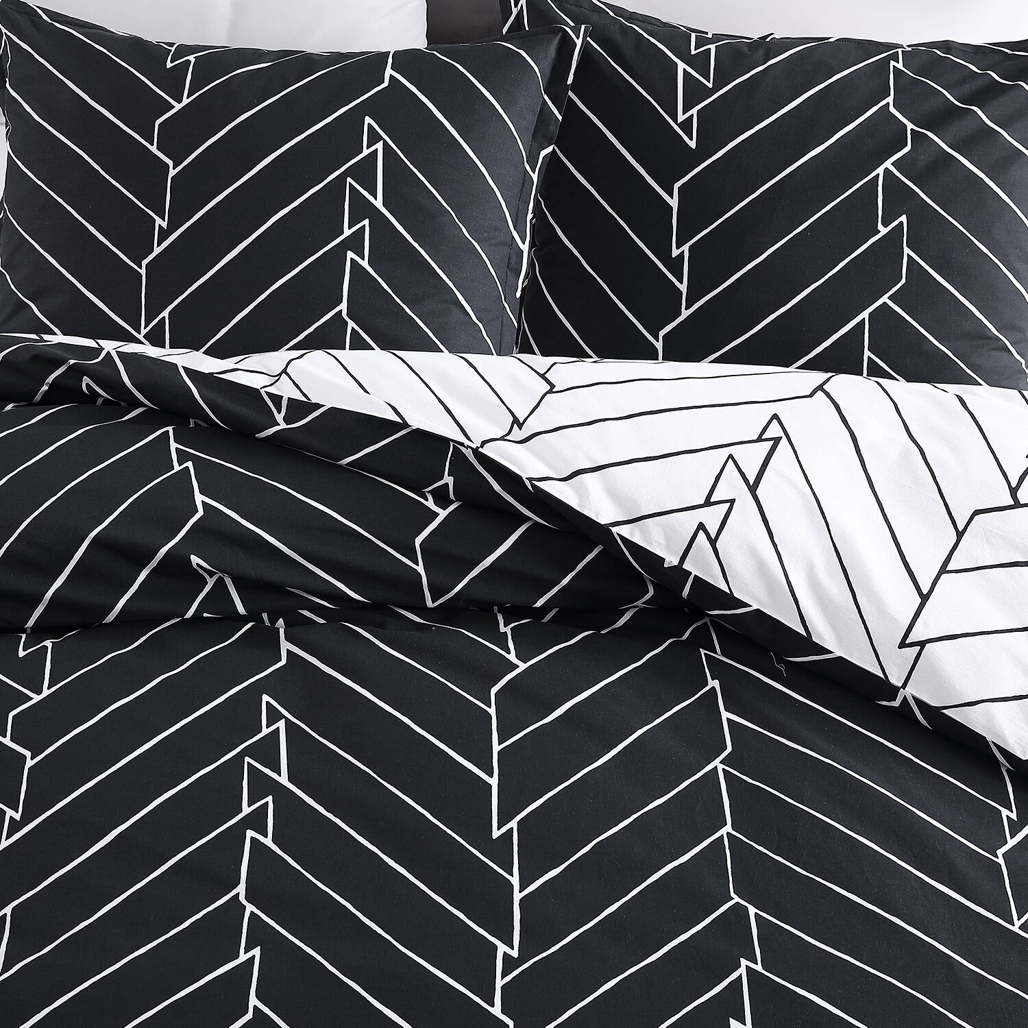 City Scene Ceres Midweight Comforter Set