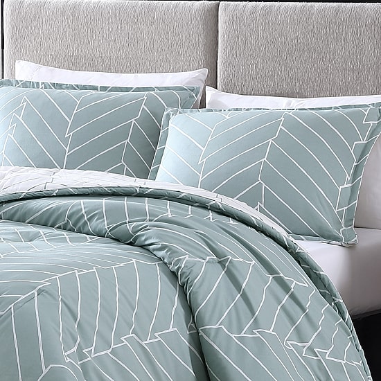 City Scene Ceres Midweight Comforter Set