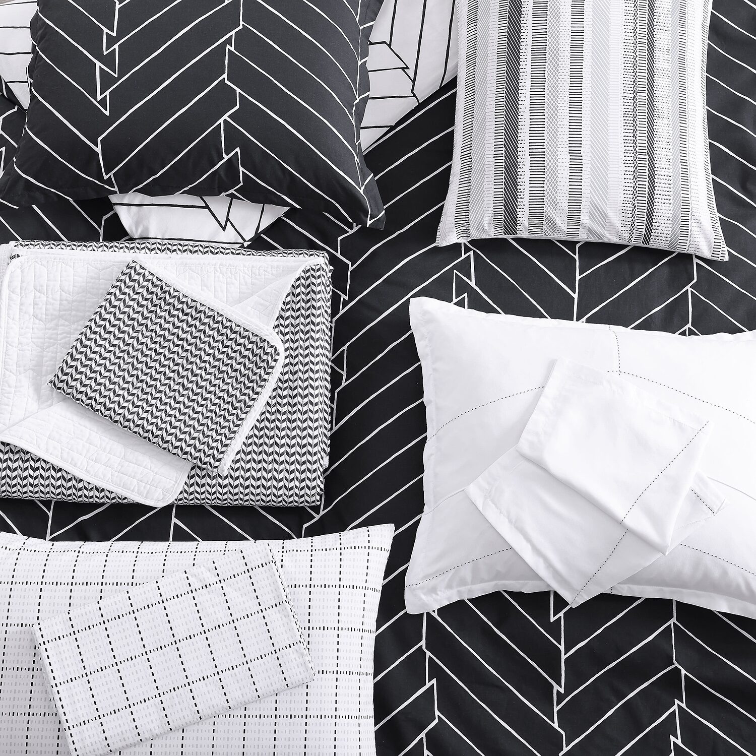 City Scene Ceres Midweight Comforter Set