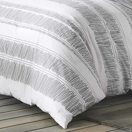 City Scene Ziggy Midweight Comforter Set