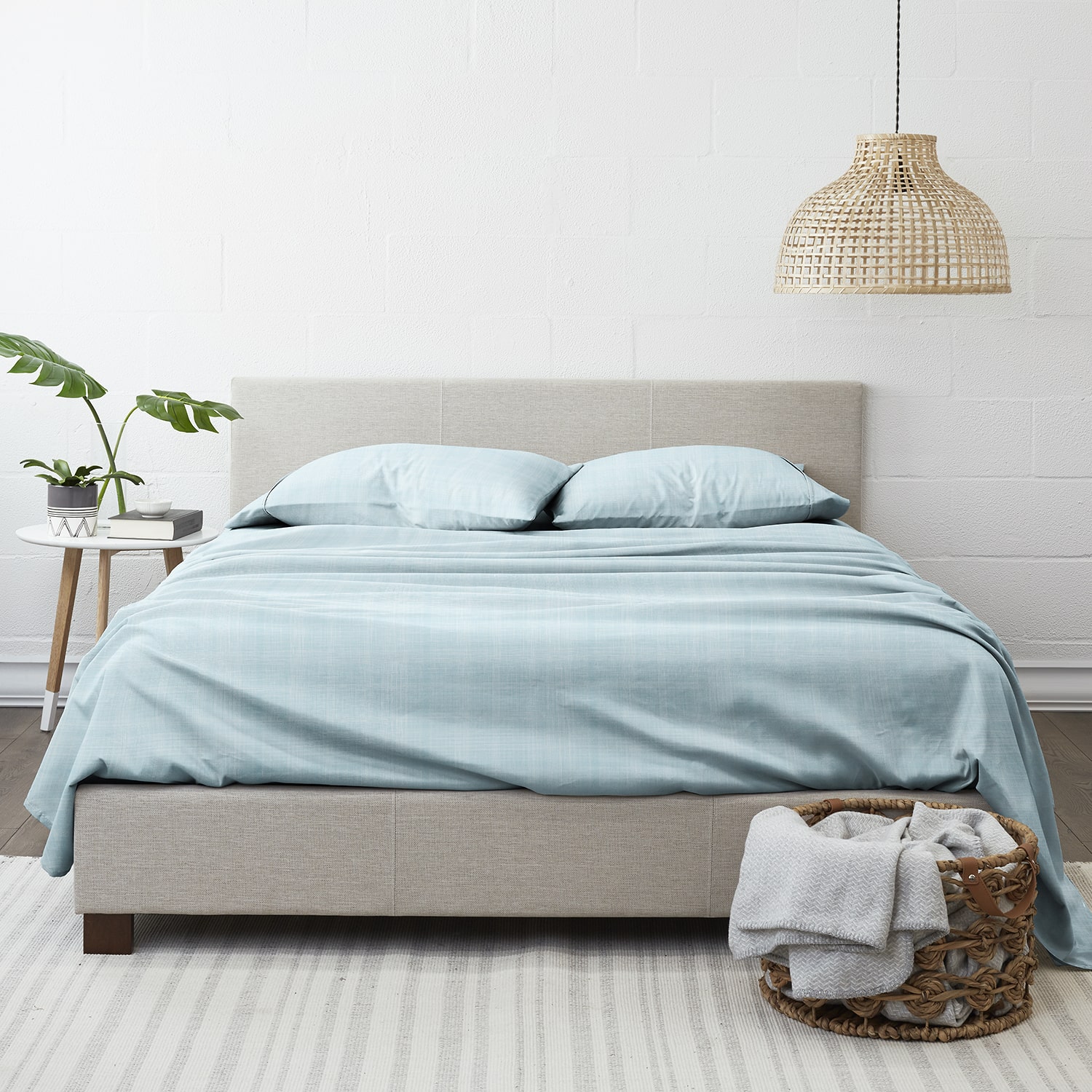 Casual Comfort™ Premium Ultra Soft Thatch Pattern Microfiber Wrinkle Free Sheet Set