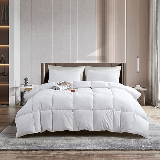 Serta® Tencel Cotton Midweight Hypoallergenic Comforter