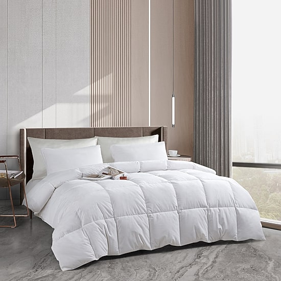 Serta® Tencel Cotton Midweight Hypoallergenic Comforter