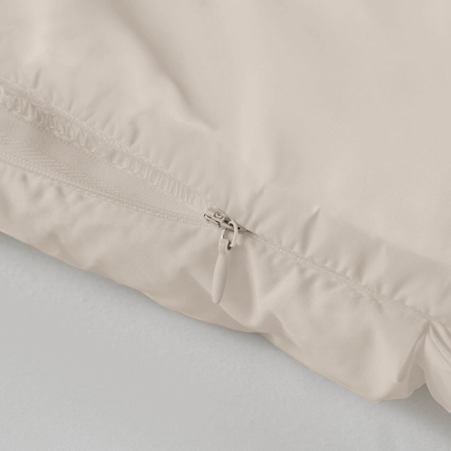 Madison Park Pillow Protector
