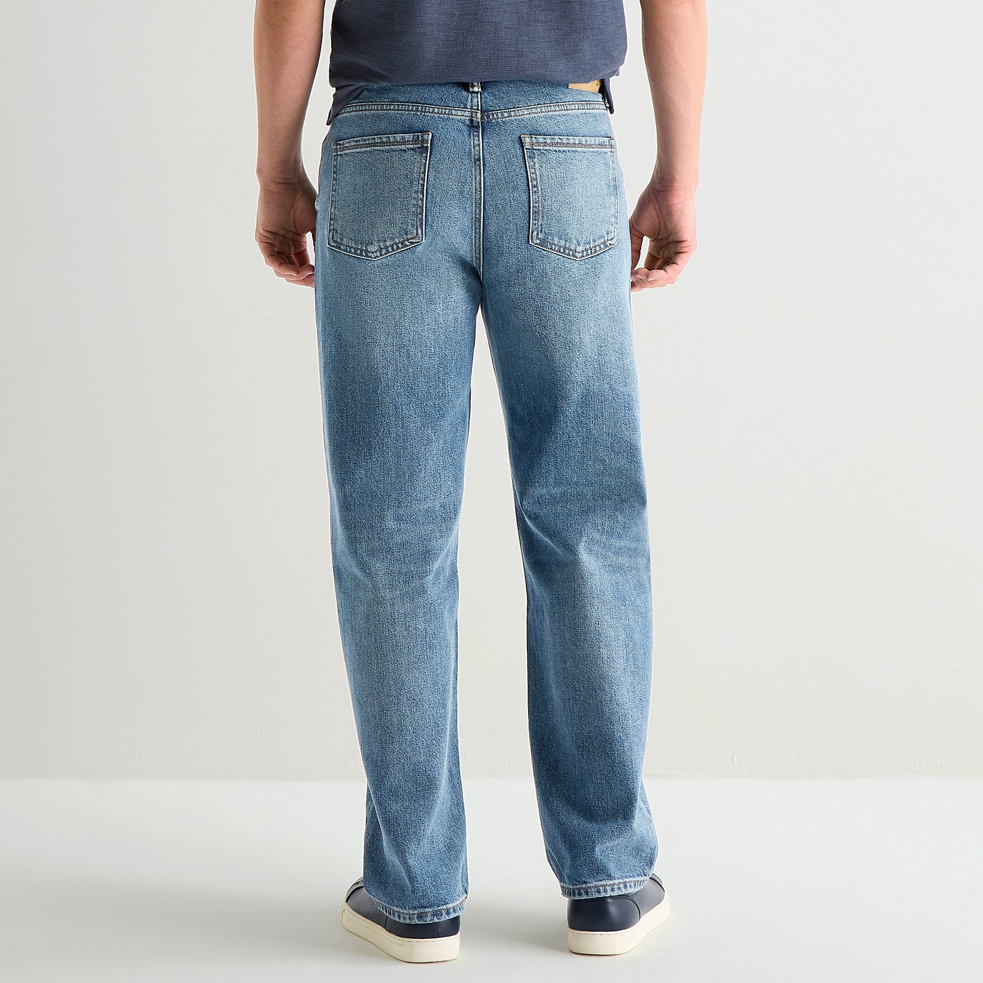 mutual weave Mens Loose Fit Jean