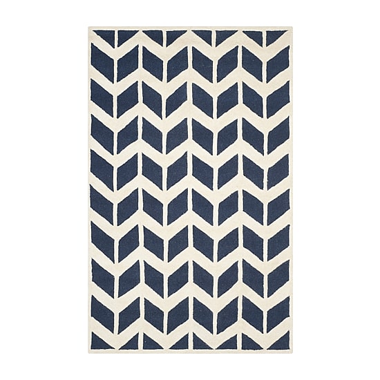 Safavieh Darius Chevron Area Rug