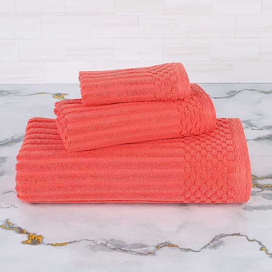 SUPERIOR® Soho Collection | 3-pc. Quick Dry Solid Bath Towel Set