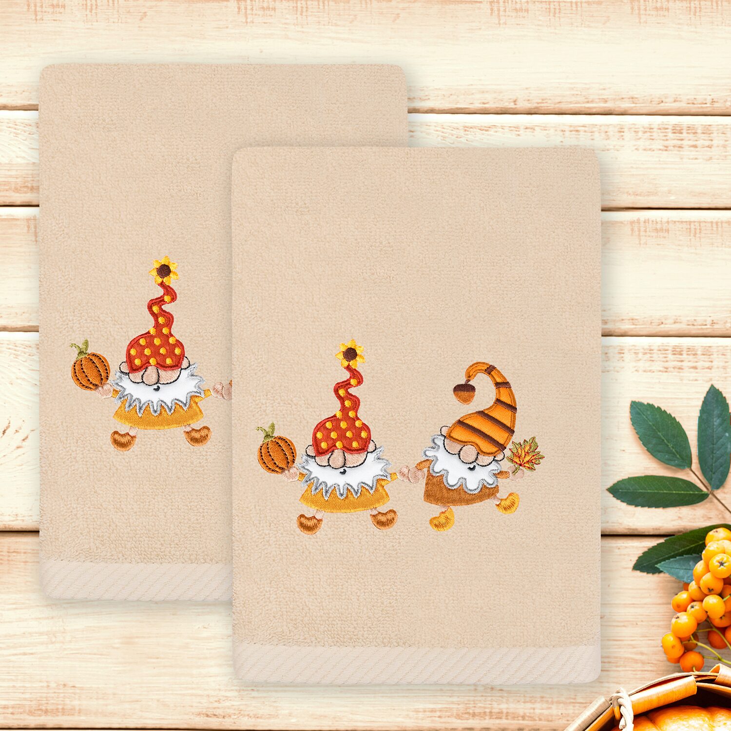 Linum Home Textiles Autumn Gnomes Embroidered 2-pc. Hand Towel
