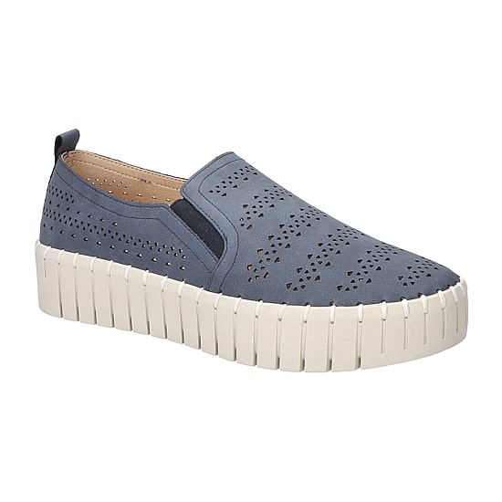Easy Street Peppy Womens Round Closed Toe Slip-On Shoe