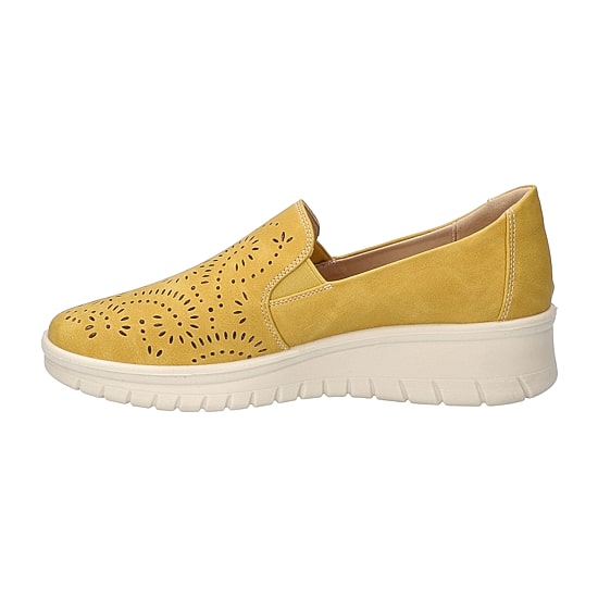Easy Street Ying Womens Round Closed Toe Slip-On Shoe