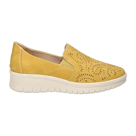 Easy Street Ying Womens Round Closed Toe Slip-On Shoe