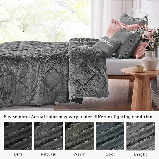 Intelligent Design Isabel Velvet Duvet Cover Set with decorative pillow