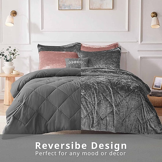 Intelligent Design Isabel Velvet Duvet Cover Set with decorative pillow