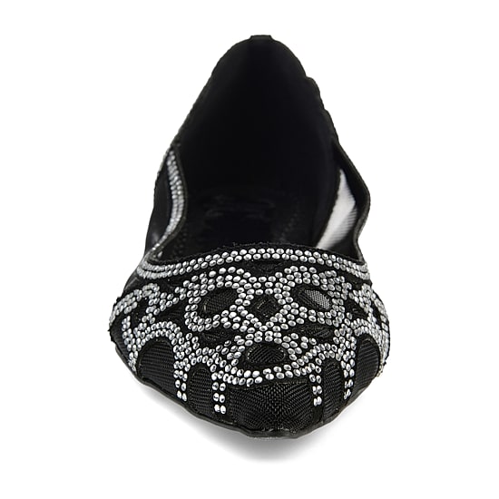 Journee Collection Batavia Womens Pointed Closed Toe Slip-On Shoe