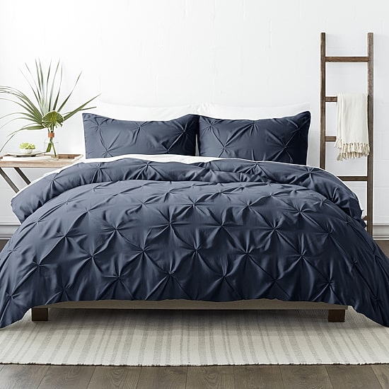Casual Comfort Pinch Pleat Duvet Cover Set