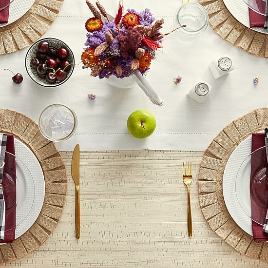 Design Imports Natural Jute Round Ruffle Trim Table Linen Set