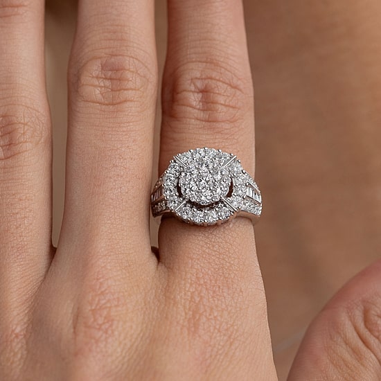 Diamond Blossom (G / Si2) Womens 2 CT. T.W. Lab Grown White Diamond 10K Gold Round Cocktail Ring
