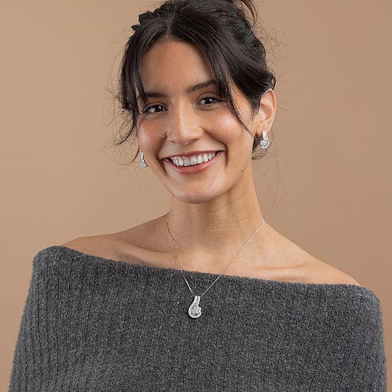 Diamond Blossom (G / Si2) Womens 2 CT. T.W. Lab Grown White Diamond 10K Gold 18 Inch Pendant Necklace