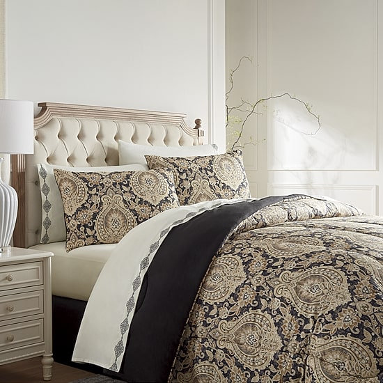 Broadhaven Kent 8-pc. Reversible Complete Bedding Set with Sheets