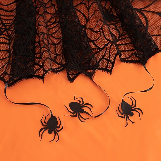 Threadmade Crawling Halloween Tablecloth
