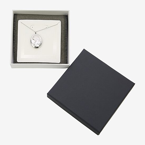 Womens Sterling Silver 18 Inch Locket Necklace
