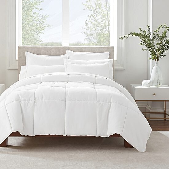 Serta Simply Clean™ Midweight Antimicrobial Treated Comforter Set