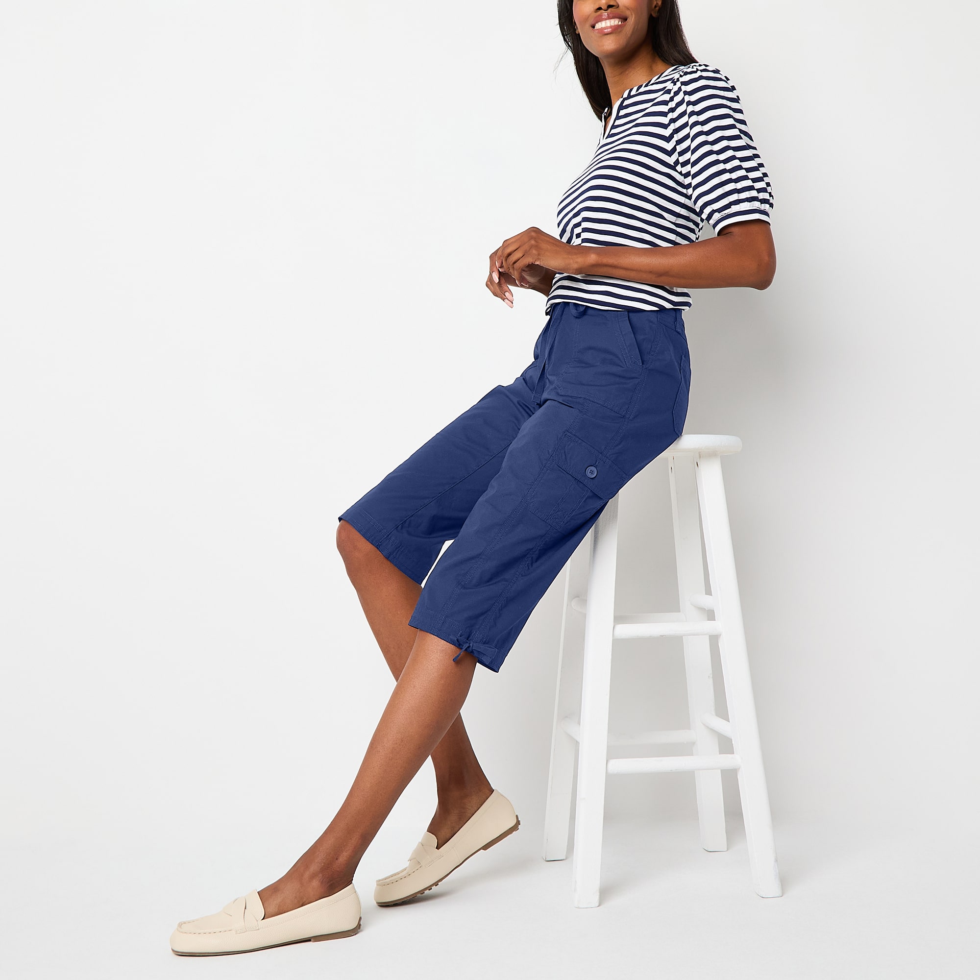 St. John's Bay Womens Straight Mid Rise Capri Pant
