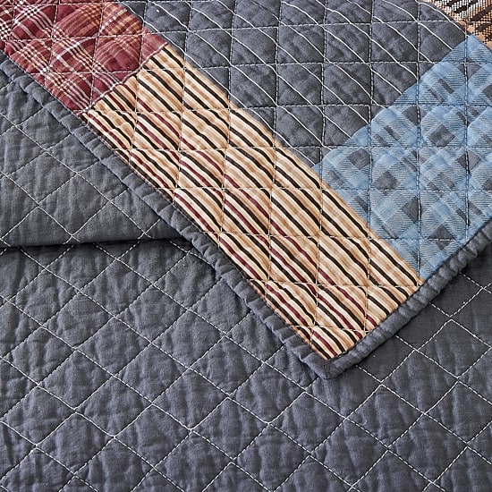 Modern Heirloom Cabin Patchwork 3-pc. Plaid Quilt Set