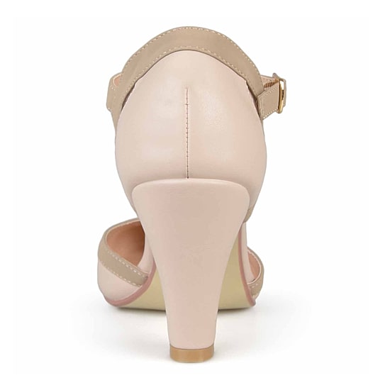 Journee Collection Womens Round Stacked Heel Pumps