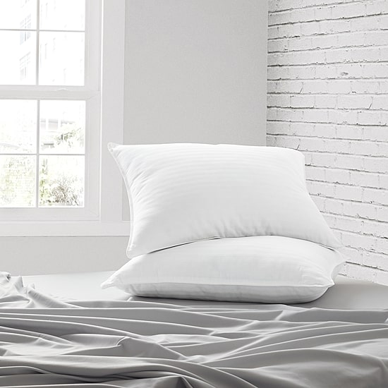 Casual Comfort 2-Pack Plush Down-Alternative Cooling Gel Fiber Bed Pillow Set