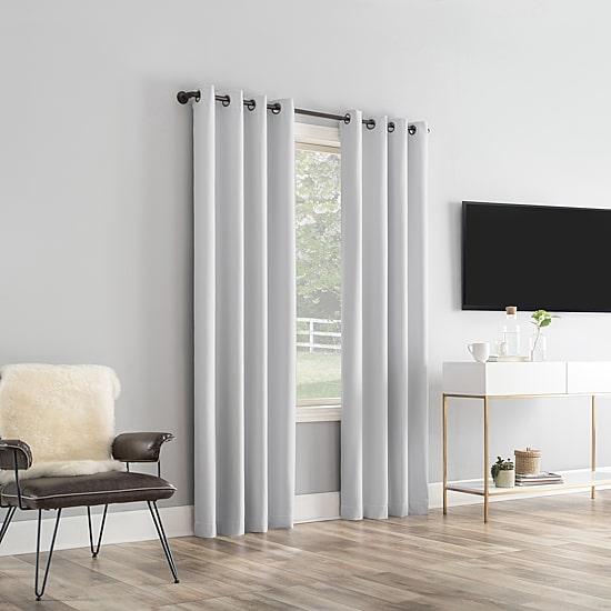 Sun Zero Tyrell Grommet Top Energy Saving 100% Blackout Single Curtain Panel