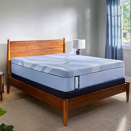 Sealy Posturepedic Fairholt 13" Hybrid Firm Tight Top - Mattress + Box Spring