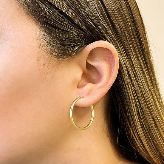 Womens 18K Gold 30mm Round Hoop Earrings