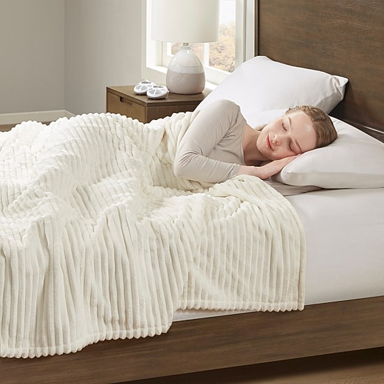 Serta Corded Plush Heated Blanket