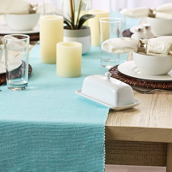 Design Imports Aqua/White 2-Tone Ribbed Table Runner