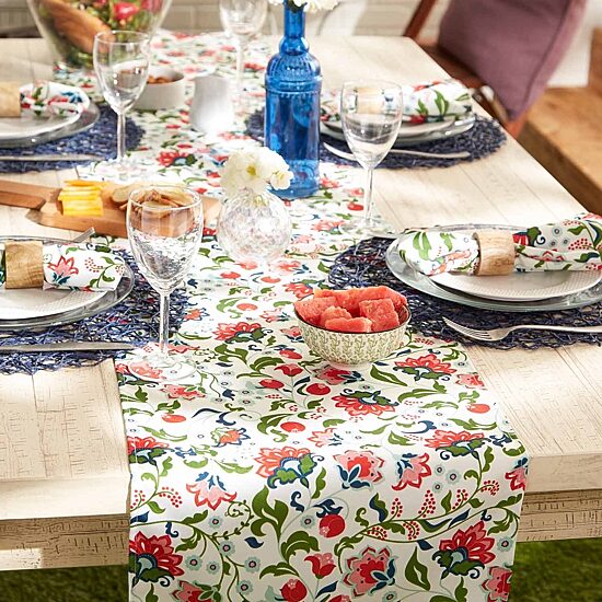 Design Imports Garden Floral Print Outdoor Table Runner