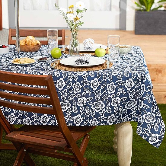 Design Imports Nautical Blue Floral Print Outdoor  With Zipper Tablecloth