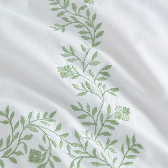 Martha Stewart Garden Path Easy Care Comforter Set