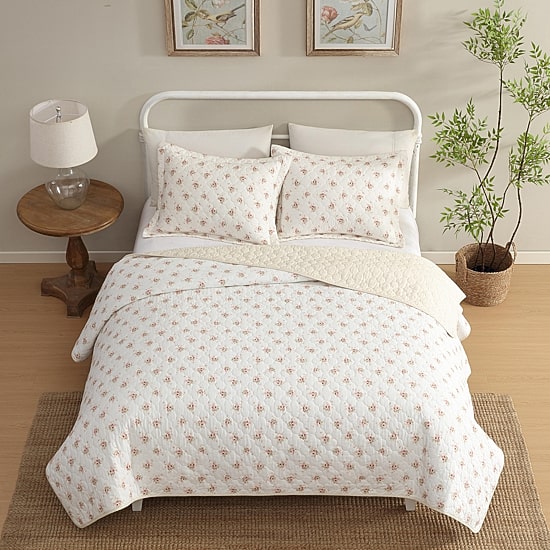 Laura Ashley Dorrie Easy Care Quilt Set