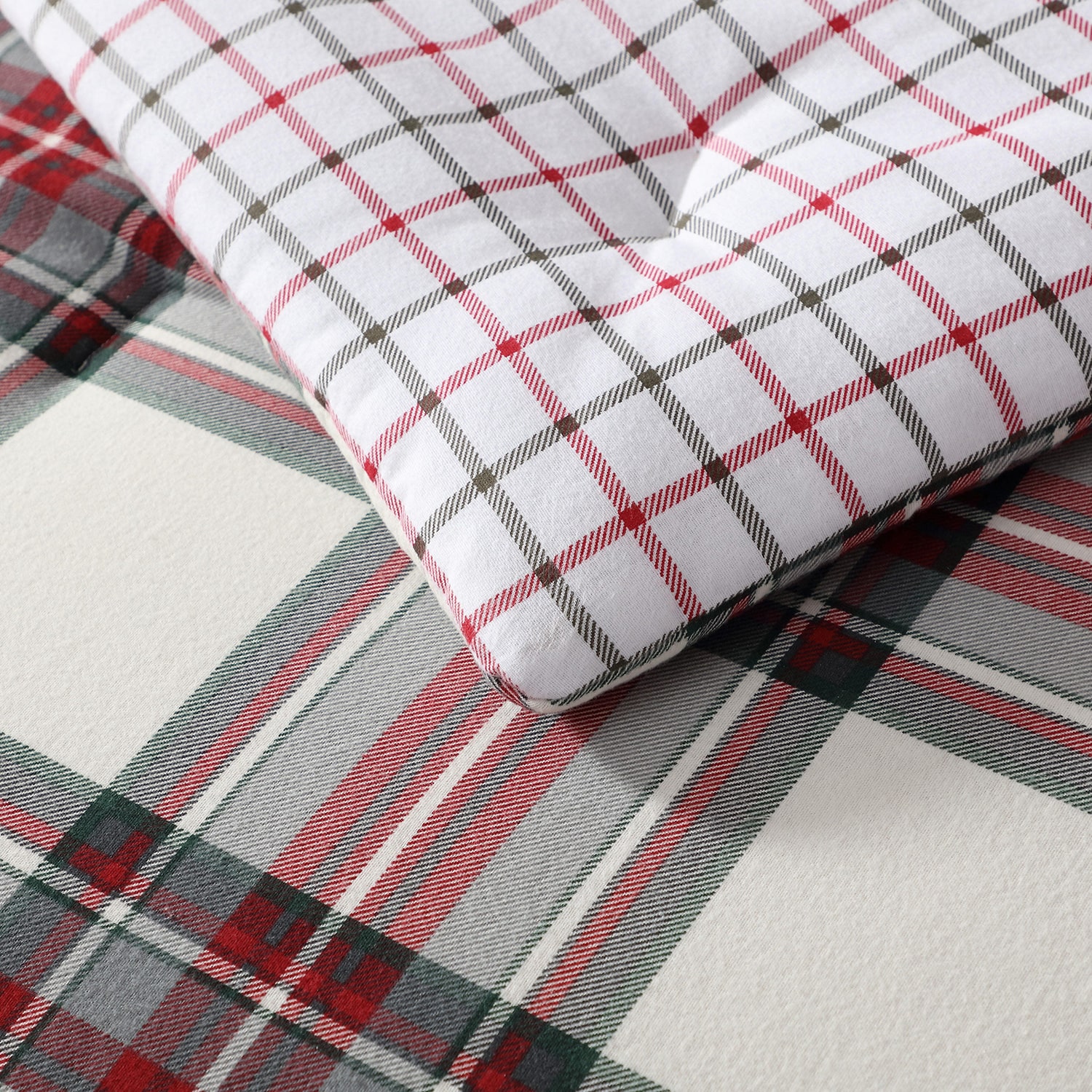 Eddie Bauer Serendipity Plaid Easy Care Comforter Set