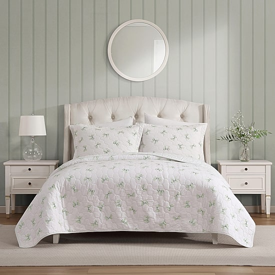 Laura Ashley Bouncy Bows Easy Care Quilt Set