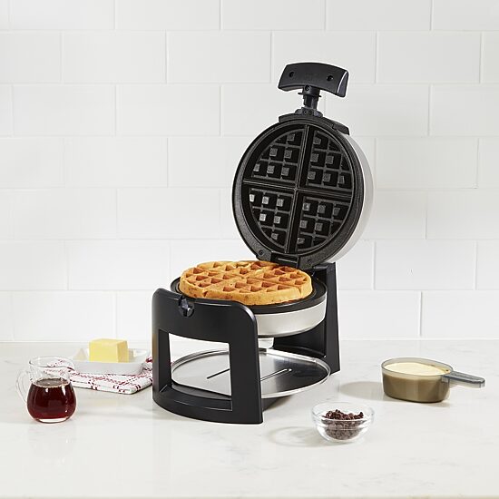 Cuisinart WAF-F30NAS Rotating Waffle Maker