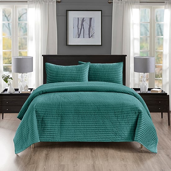 Pointehaven Velvet Channel Design Oversized Quilt Set