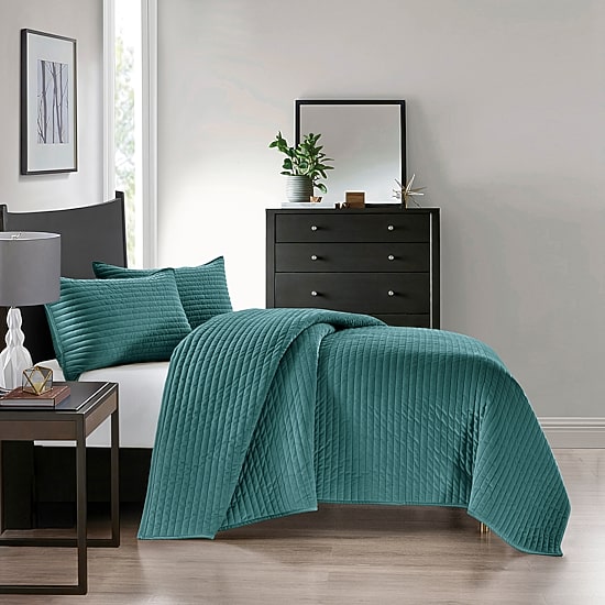 Pointehaven Velvet Channel Design Oversized Quilt Set