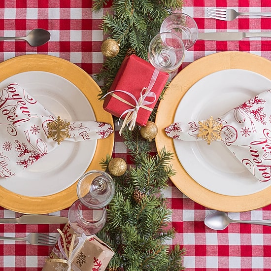 Design Imporrt Checkers Tablecloth